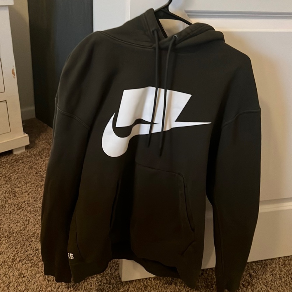 Nike sweatshirt